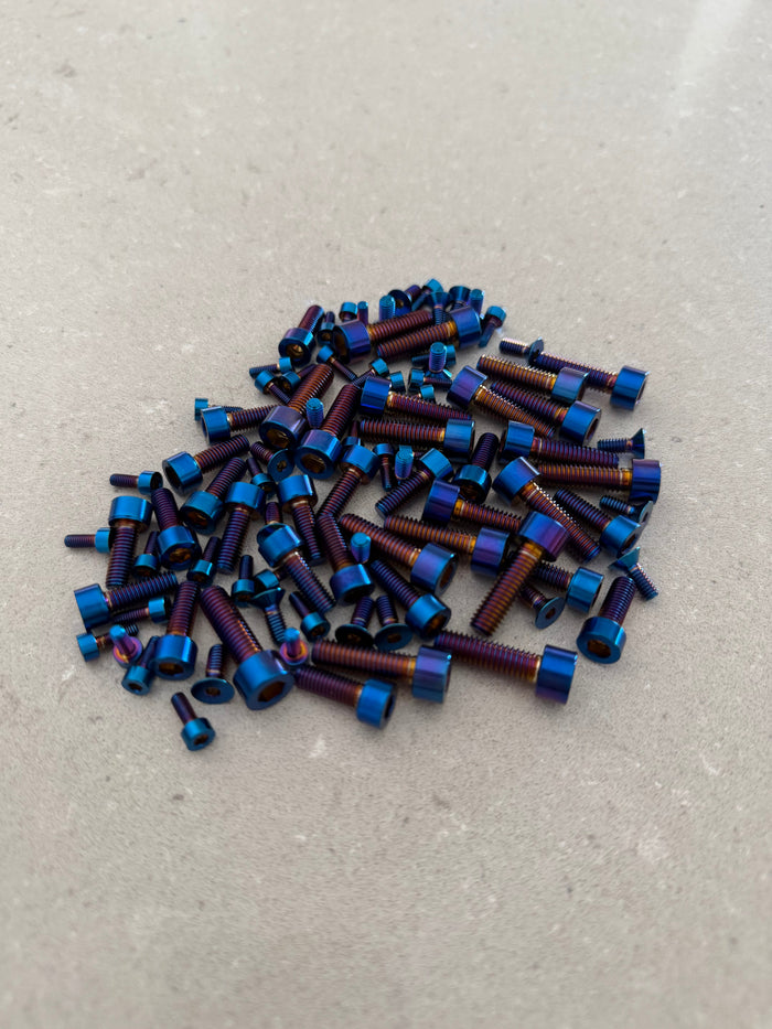 EVCUSTOMZ™ Titanium